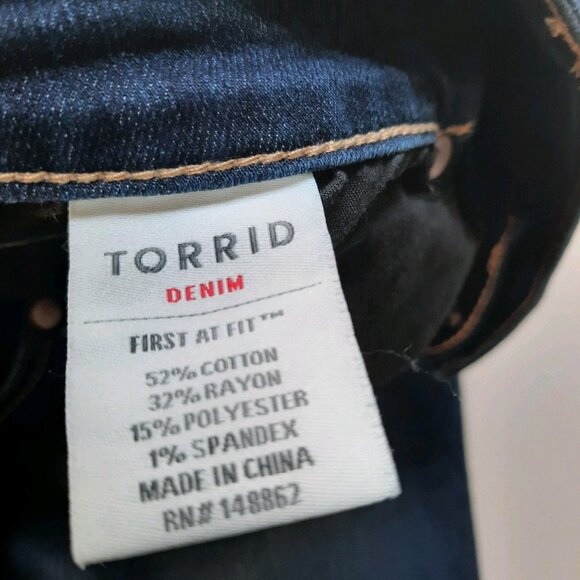Torrid Jeans Womens 26 Skinny Jegging High Rise Super Soft Dark Wash‎ Denim - Picture 6 of 11